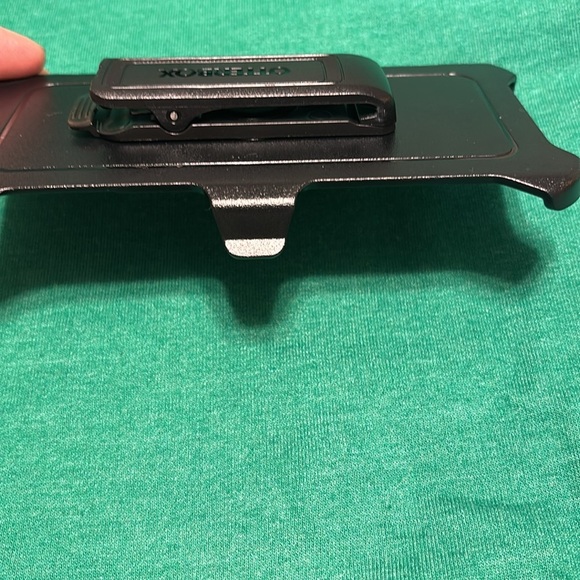 Brand New OtterBox Defender Belt Clip Holster for Apple IPhone 15. - Picture 4 of 4